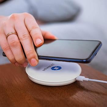 Devonport Fast 15-Watt Wireless Device Charger